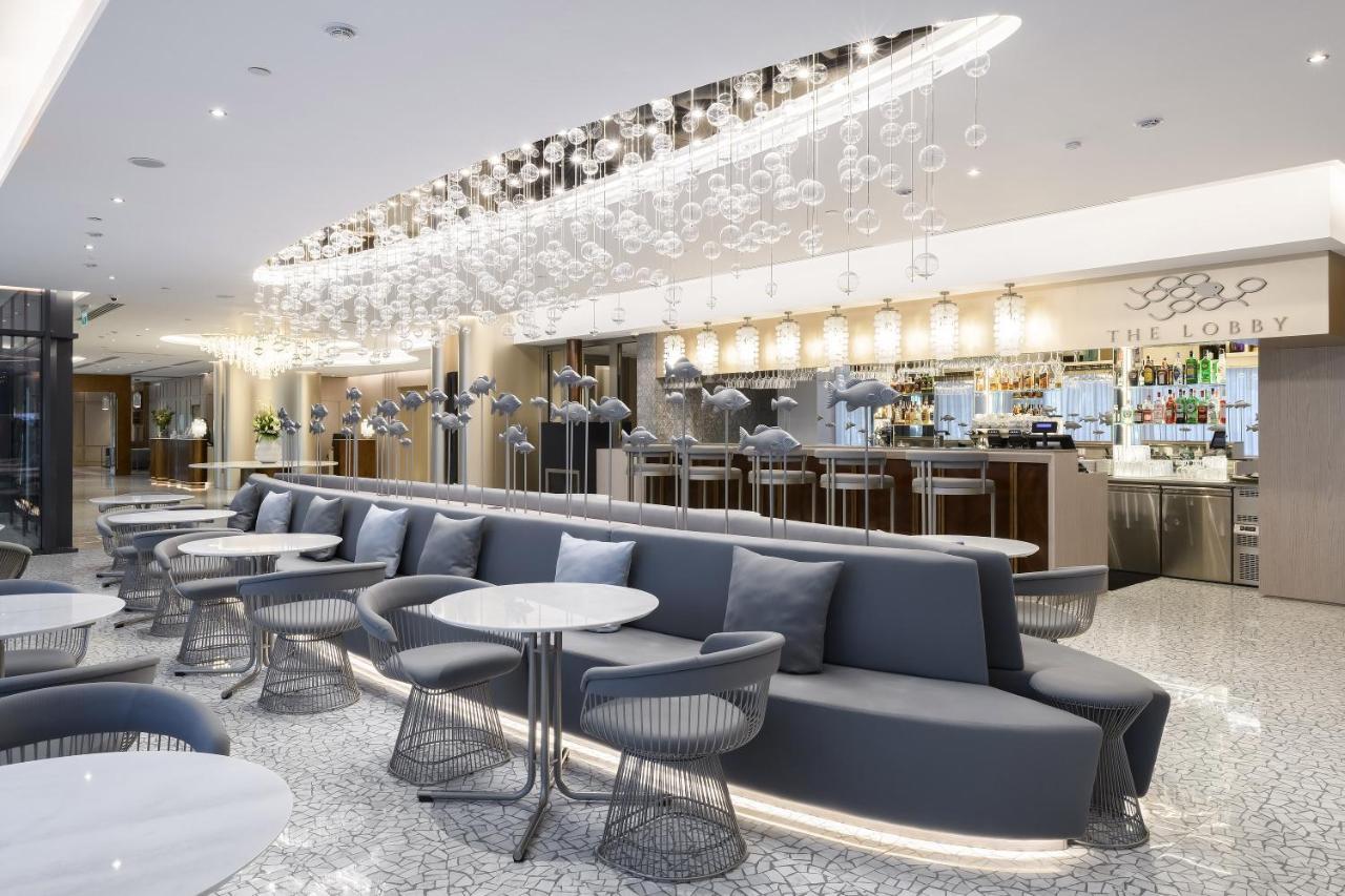Premier Hotel Odesa Exterior foto The lounge at London Heathrow Airport