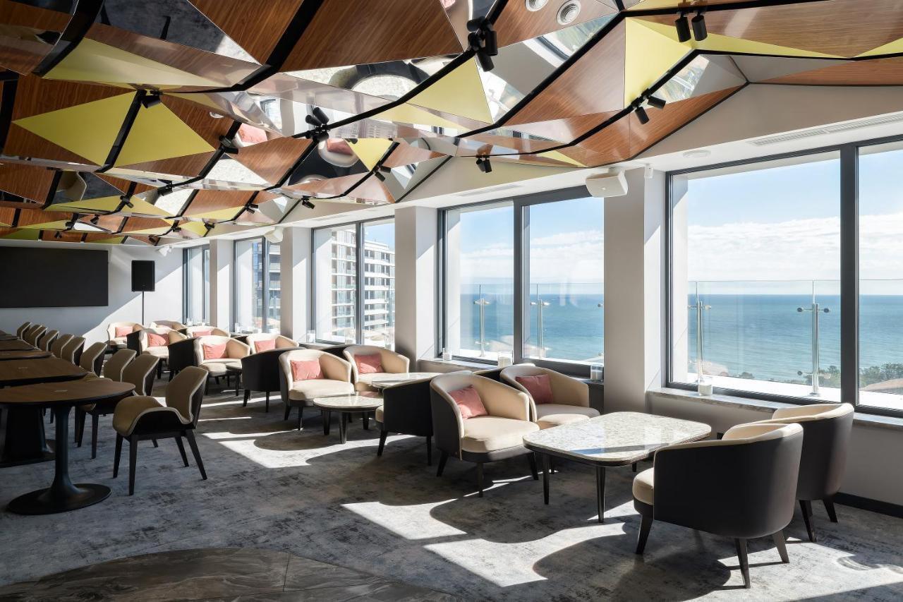 Premier Hotel Odesa Exterior foto The Club at Brisbane International Airport