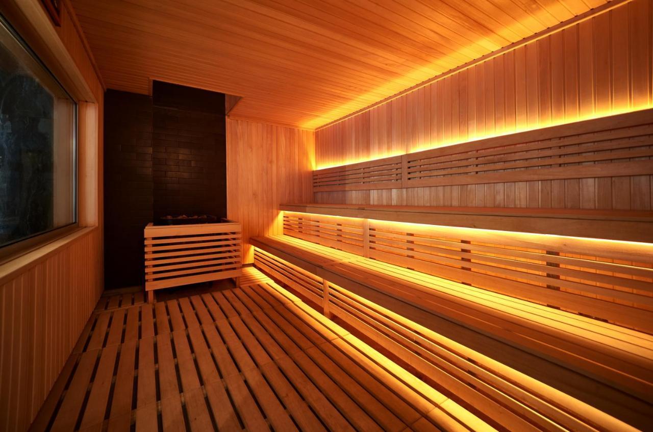 Premier Hotel Odesa Exterior foto A modern Finnish sauna