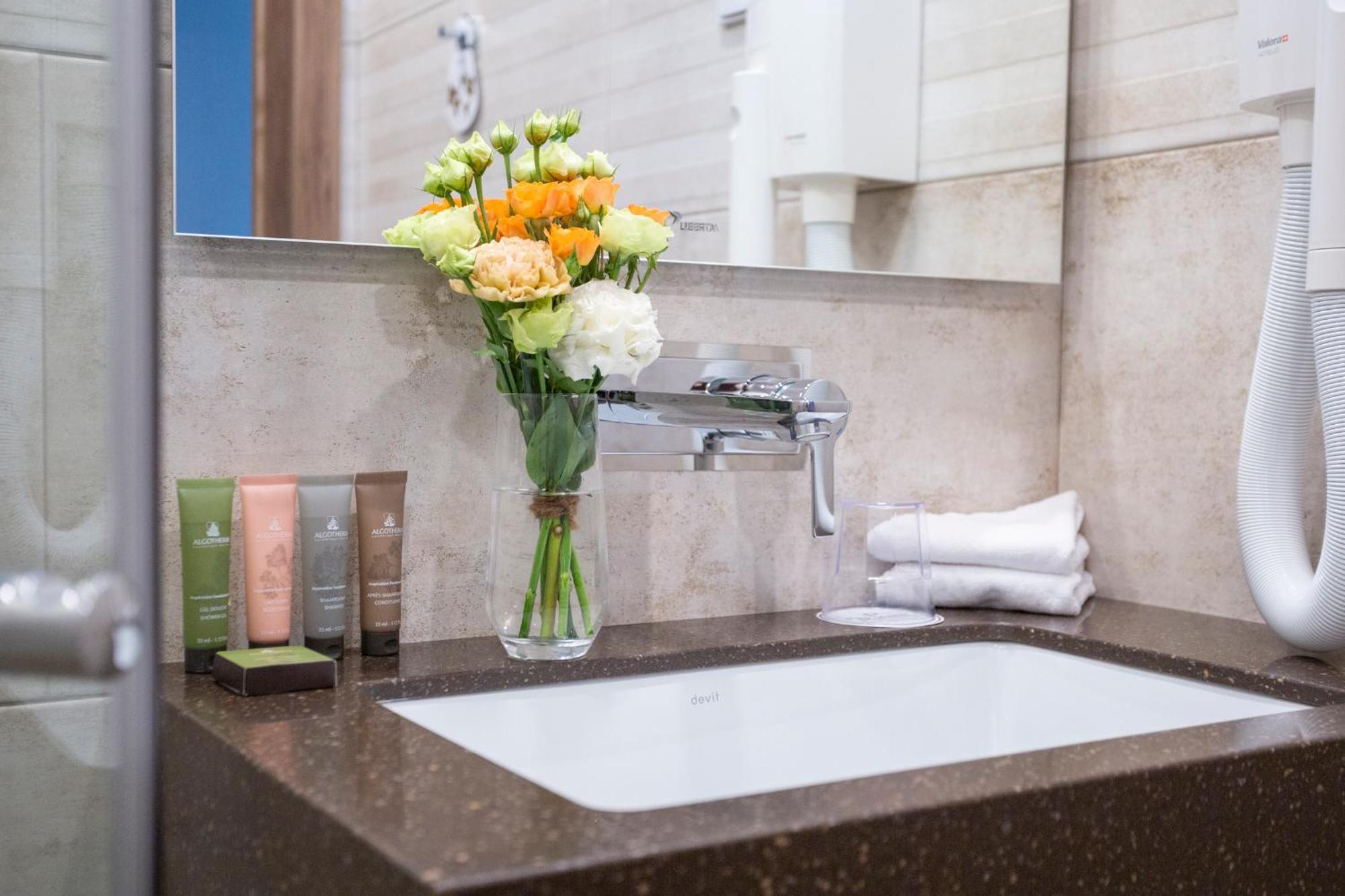Premier Hotel Odesa Habitación foto Bathroom